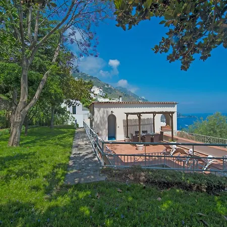 San Giovanni Villa Praiano